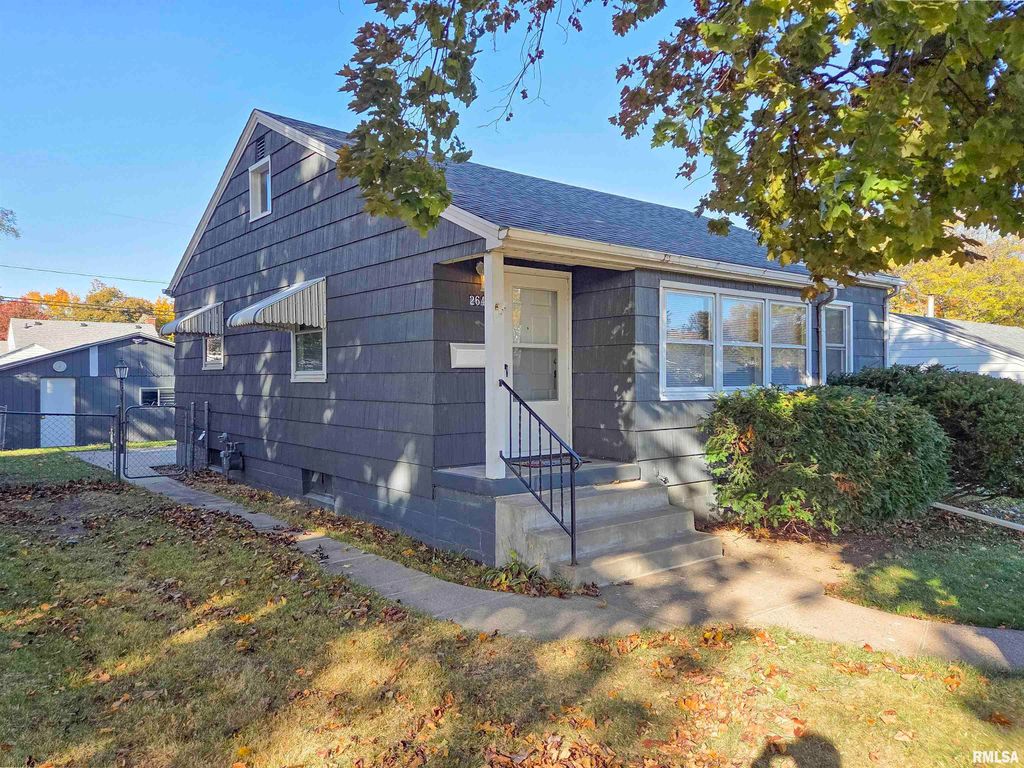 2640 WILKES Avenue, Davenport, IA 52804