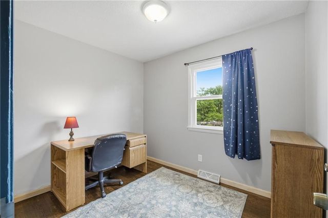 424 S 86th Street, Kansas City, KS 66111