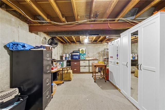 424 S 86th Street, Kansas City, KS 66111