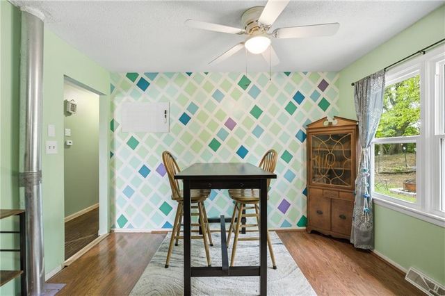 424 S 86th Street, Kansas City, KS 66111