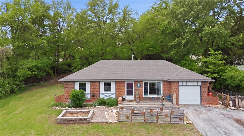 424 S 86th Street, Kansas City, KS 66111