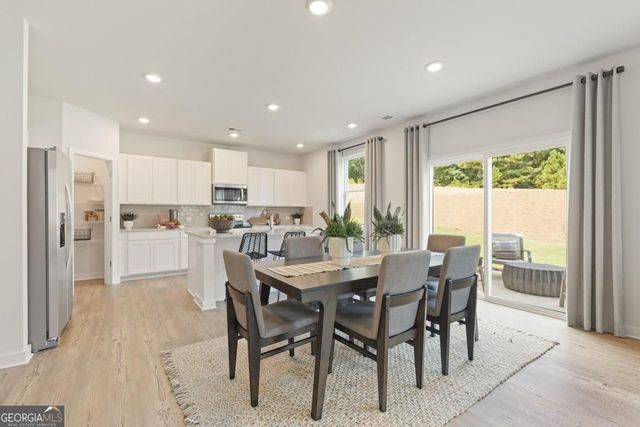 5329 Mulberry Creek Way, Flowery Branch, GA 30542