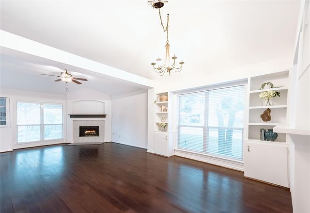 32002 Sue Lane, Pinehurst, TX 77362