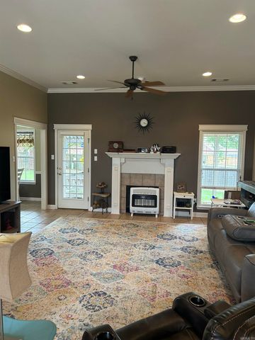2414 Brittany, Searcy, AR 72143
