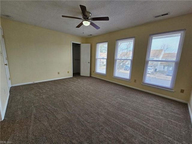 731 Woodbox DR, Virginia Beach, VA 23462