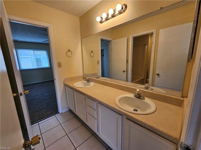 731 Woodbox DR, Virginia Beach, VA 23462