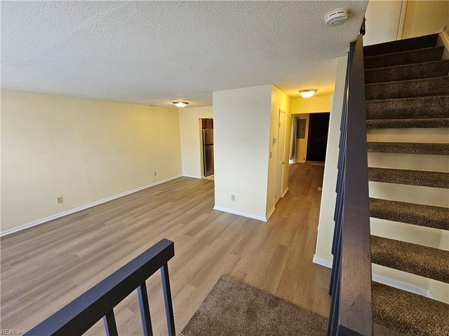 731 Woodbox DR, Virginia Beach, VA 23462