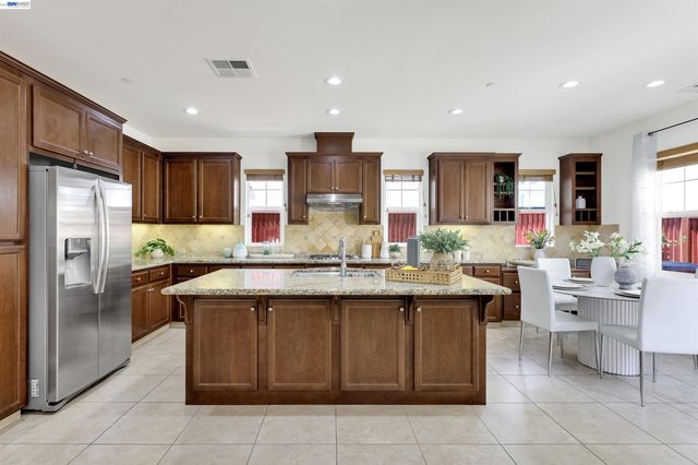 193 Lucy Ln, San Ramon, CA 94582