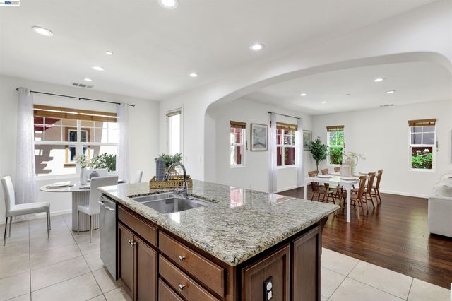 193 Lucy Ln, San Ramon, CA 94582