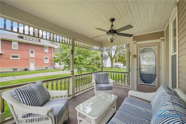 220 W Wayne Street, Maumee, OH 43537