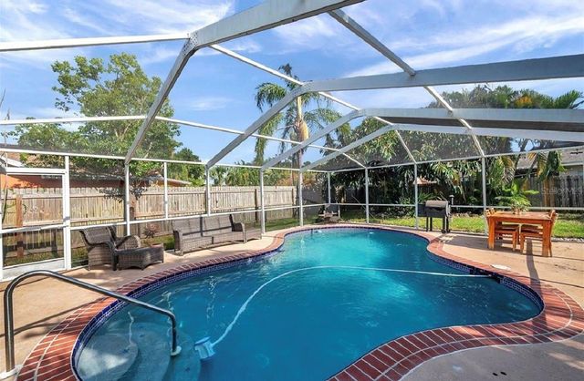 2873 SARAH DRIVE, Clearwater, FL 33759