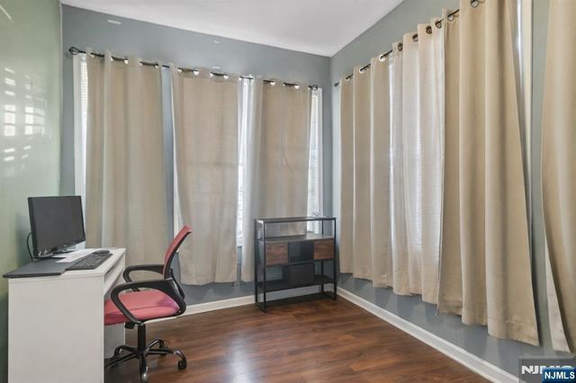 107 Huntington Terrace, Newark, NJ 07112