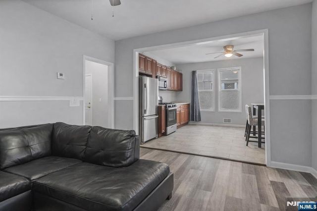 107 Huntington Terrace, Newark, NJ 07112