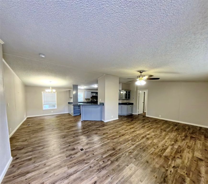 1315 Phoenix Court, Granbury, TX 76048 — photo 2