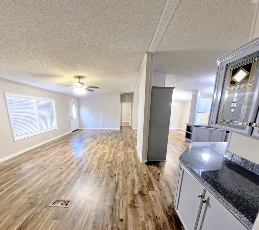 1315 Phoenix Court, Granbury, TX 76048 — photo 4
