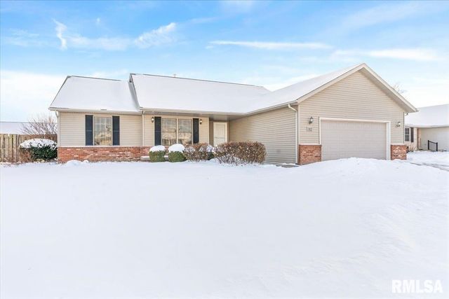 312 Garvey Lane, Chatham, IL 62629