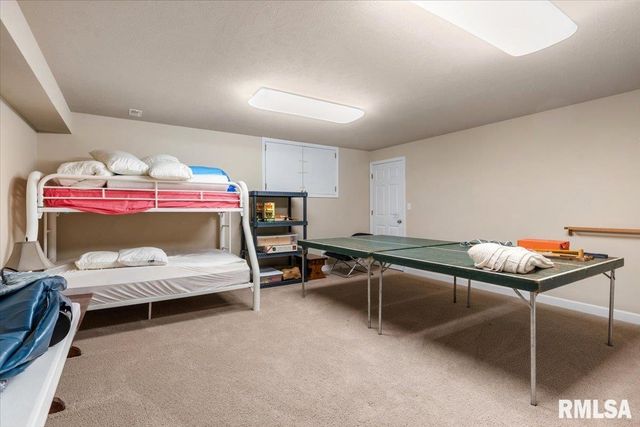 312 Garvey Lane, Chatham, IL 62629