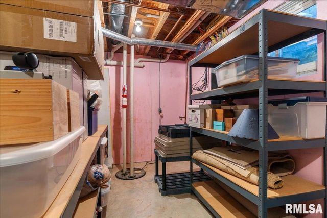 312 Garvey Lane, Chatham, IL 62629