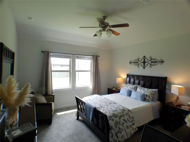 2710 Ocean Key Drive, La Marque, TX 77568