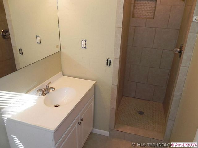 7827 Marilyn Lane, Tulsa, OK 74131