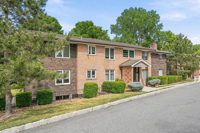 9 Barnett Drive 102, Monroe, NY 10950