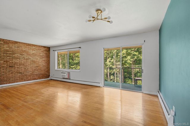 9 Barnett Drive 102, Monroe, NY 10950