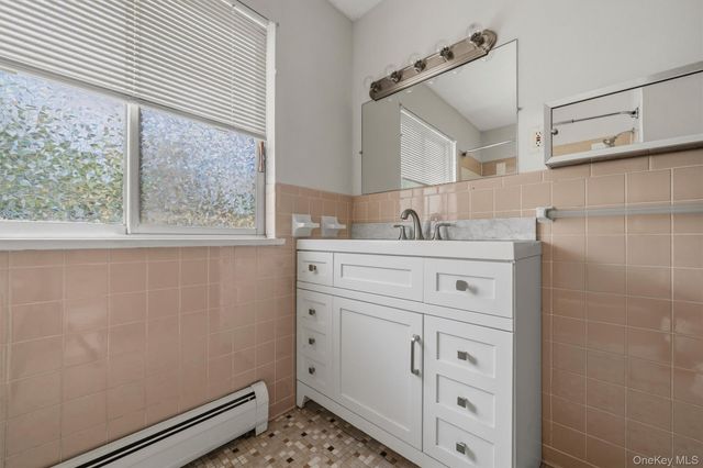 9 Barnett Drive 102, Monroe, NY 10950