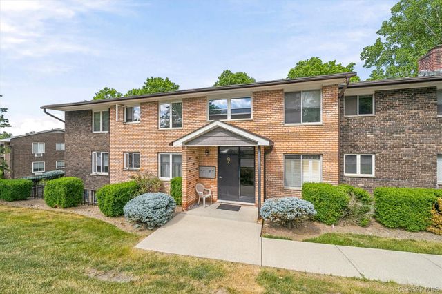 9 Barnett Drive 102, Monroe, NY 10950