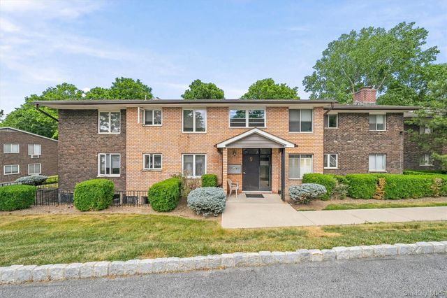9 Barnett Drive 102, Monroe, NY 10950