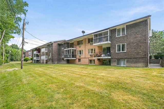 9 Barnett Drive 102, Monroe, NY 10950