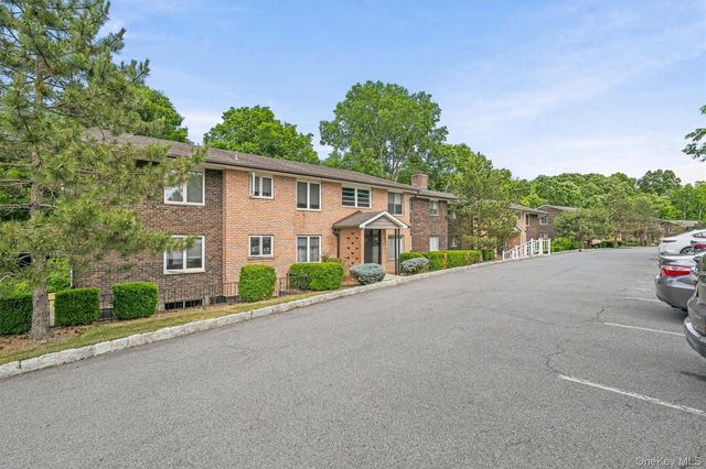 9 Barnett Drive 102, Monroe, NY 10950