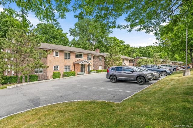 9 Barnett Drive 102, Monroe, NY 10950