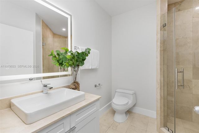 808 Brickell Key Dr 3901, Miami, FL 33131