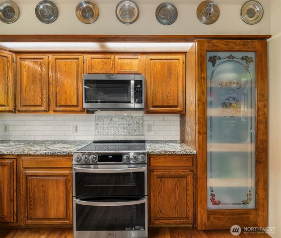 20816 SE 222nd Street, Maple Valley, WA 98038