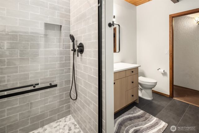 20816 SE 222nd Street, Maple Valley, WA 98038