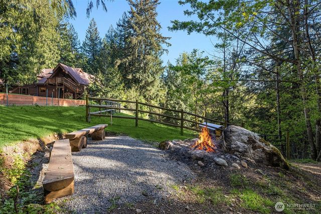 20816 SE 222nd Street, Maple Valley, WA 98038