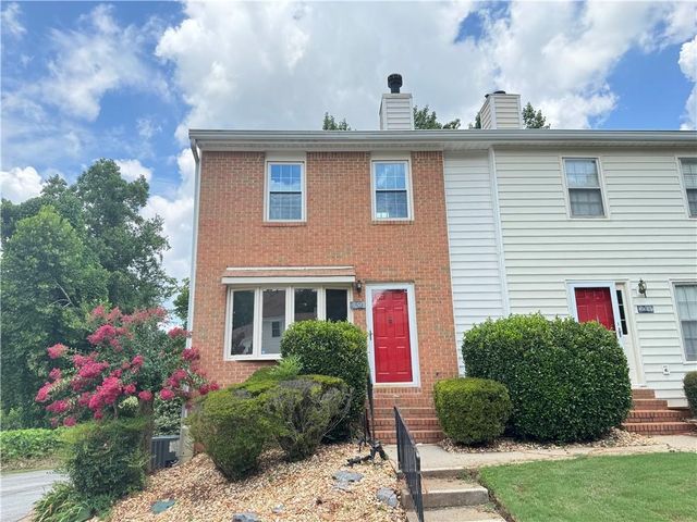 153 Holcomb Ferry Road, Roswell, GA 30076