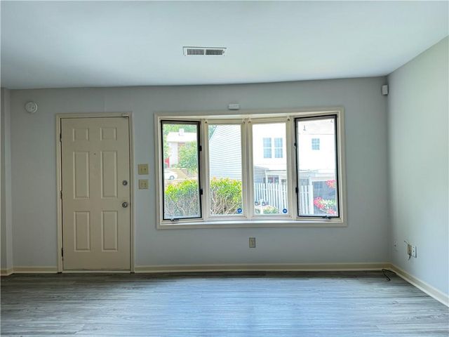 153 Holcomb Ferry Road, Roswell, GA 30076