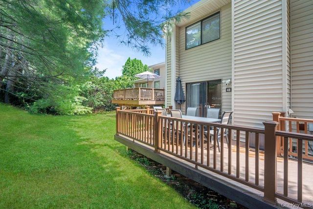 48 Chestnut Lane, Woodbury, NY 11797