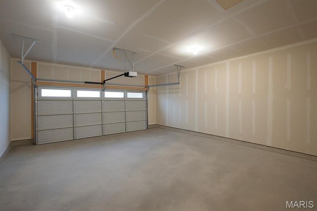 205 Eisenhower Boulevard, Troy, IL 62294