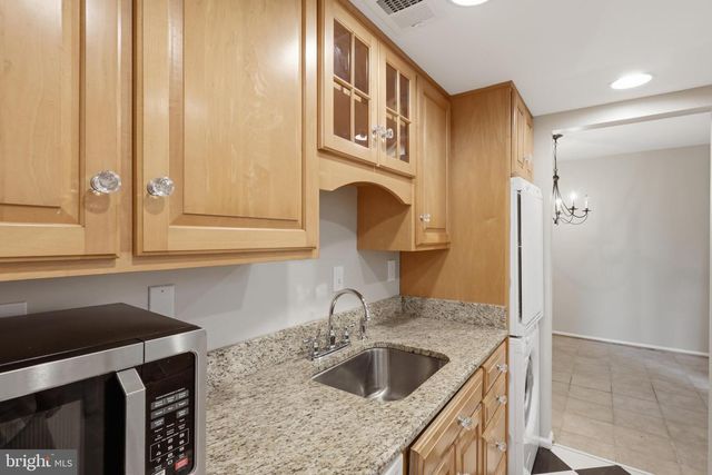 17904 HICKORY LN, Hagerstown, MD 21740
