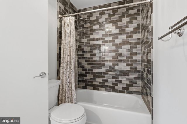 17904 HICKORY LN, Hagerstown, MD 21740