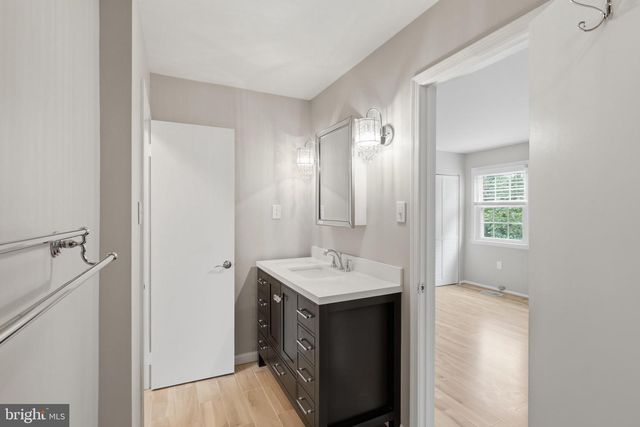 17904 HICKORY LN, Hagerstown, MD 21740