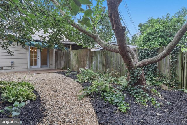 17904 HICKORY LN, Hagerstown, MD 21740