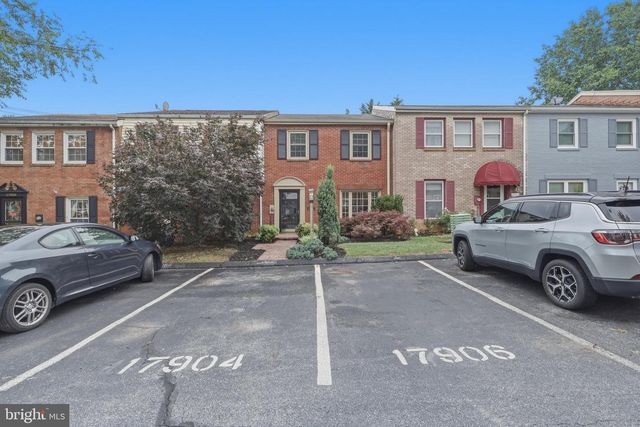 17904 HICKORY LN, Hagerstown, MD 21740