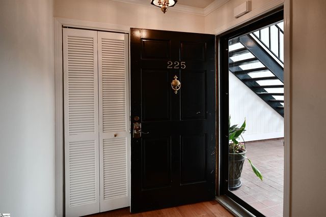 925 Cleveland Street Unit 225, Greenville, SC 29601