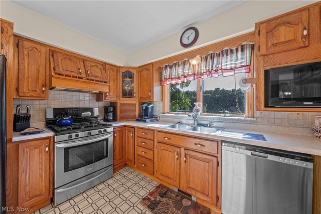 1841 Barnum Road, Geneva, OH 44041