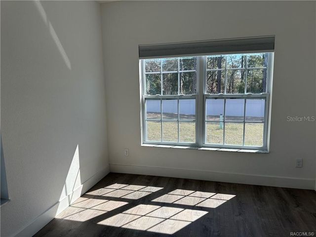 5749 N CLAREMONT DR, Citrus Springs, FL 34434