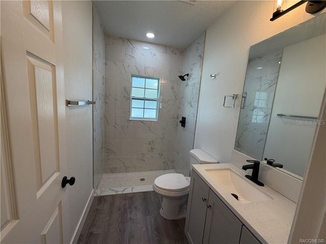 5749 N CLAREMONT DR, Citrus Springs, FL 34434