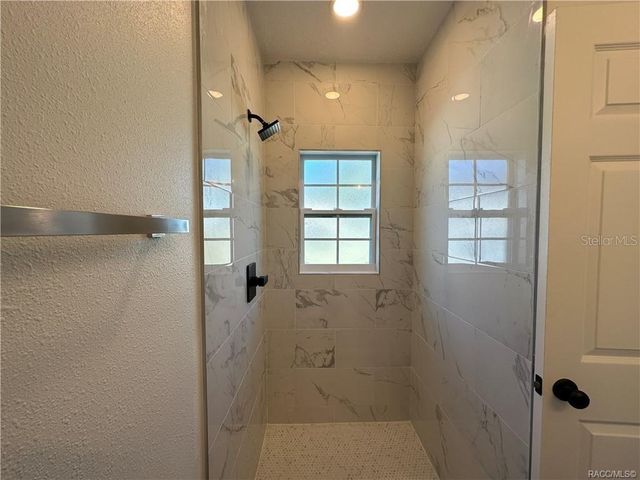 5749 N CLAREMONT DR, Citrus Springs, FL 34434